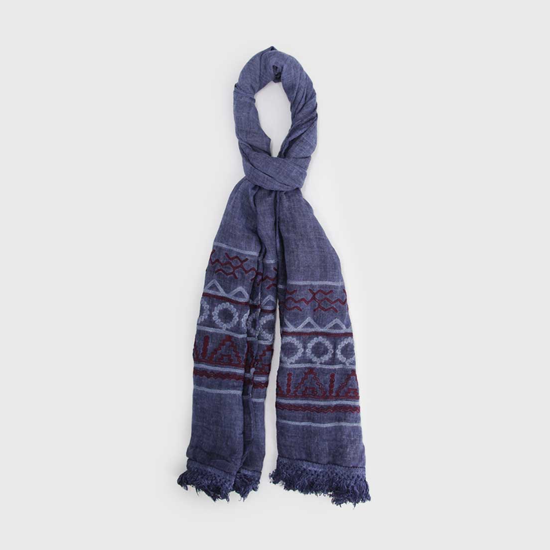 Pañuelo viscoso delagado con diseño